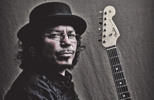  Raimundo Amador rinde homenaje a B.B. King 