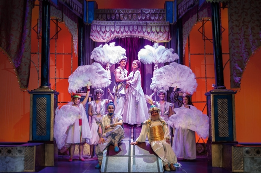 Efectos de magia y un vestuario de ensueño en 'Aladín, un musical genial'