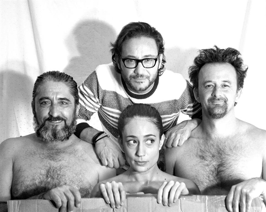 La obra 'Un tonto en una caja', dirigida por Carlos Santos, llega al Romea 