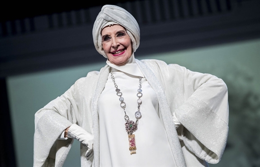  Concha Velasco protagoniza ‘El funeral’, una comedia sobrenatural escrita y dirigida por Manuel M. Velasco 