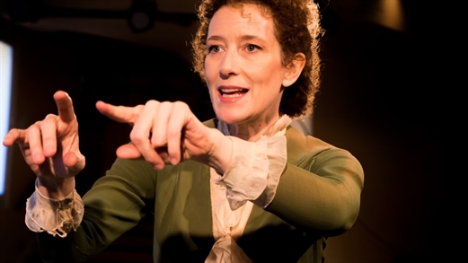 'Una habitación propia'. Clara Sanchís, en la piel de Virginia Woolf, imparte una clase magistral de interpretación