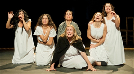 Alquibla Teatro pone en escena ‘La casa de Bernarda Alba’ 