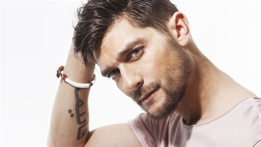 El cantante Diego Martín vuelve a los escenarios con su nuevo disco 