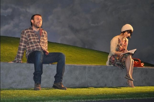  Maribel Verdú compartió escenario con Antonio Molero en 'El tipo de la tumba de al lado' 